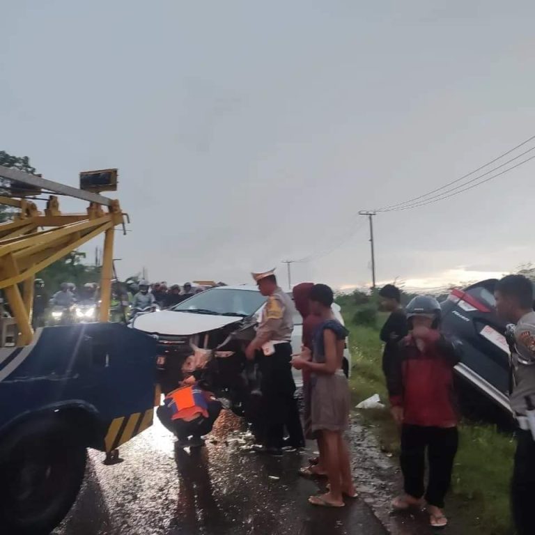 H+3 Lebaran Tabrakan Beruntun di Desa Durian Daun Banyuasin