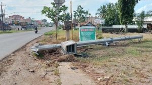 Enam Bulan Lebih Tiang Kamera E-tilang di KM 42 Banyuasin Roboh Tak Kunjung di Perbaiki