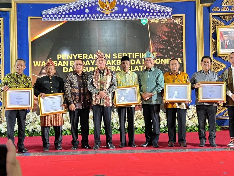 Pemerintah Kabupaten Banyuasin Raih Sertifikat Warisan Budaya Takbenda Indonesia dari Sumatera Selatan Tahun 2023.