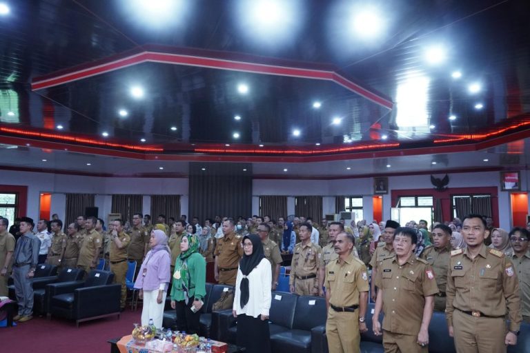 Pj Bupati Banyuasin H. Hani Syopiar Rustam Buka Pelatihan Aplikasi SIPD