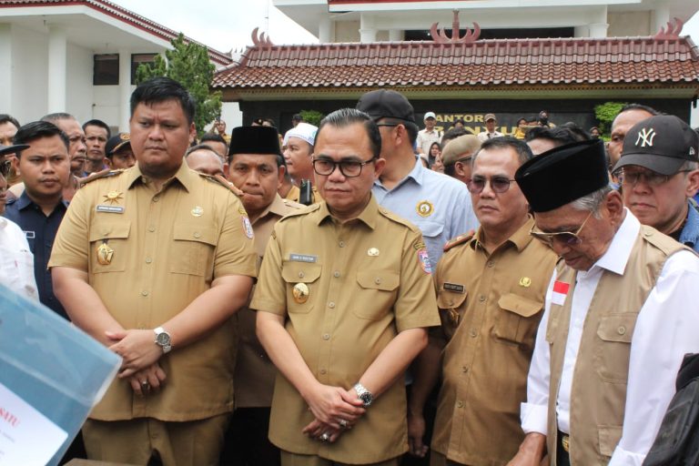 Aksi Solidaritas, Ribuan Massa MBB, Dukung PJ Bupati Banyuasin H Hani Syopiar Rustam