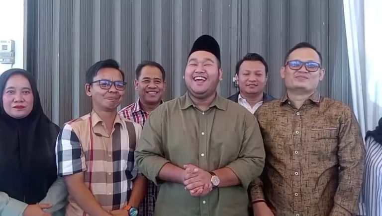 Banyuasin Bangkit 2 Periode Terus Menggema, Ari Askolani Ambil Berkas Pencalonan