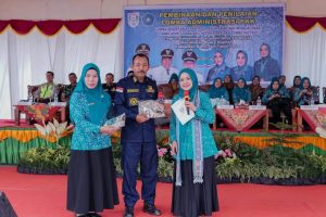 Merry Hani Tetap Semangat Lakukan Pembinaan Dan Penilaian 10 Program Pokok PKK Di Kecamatan Muara Sugihan