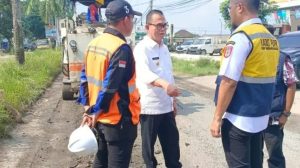 Dua Minggu Jalan OPI Raya Mulus,PJ Bupati Banyuasin Respon Cepat .