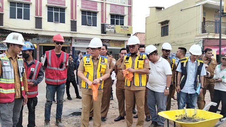 Monitoring Fasum Kota Pangkalan Balai, PJ Bupati Banyuasin Inginkan Wajah Ibukota Lebih Layak