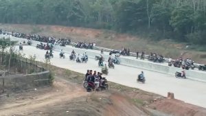 Kembali, Aksi Balap Liar di Jalan Tol Palembang – Betung Menjelang Magrib