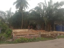 Bangunan Ini Berdiri di Atas Aliran Air, Warga Pangkalan Balai Protes Karena Sebabkan Banjir