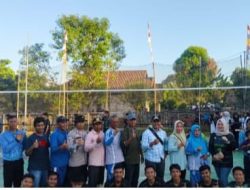 Amankan Final Bola Voli Di Tanjung Bulan Personil Polsubsektor Rambang Kuang Polsek Muara Kuang Siagakan di Lokasi