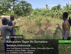Bhabinkamtibmas Polsek Indralaya Cek Lahan Program 1 Hektar 1 Desa di Desa Arisan Gading