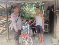 Pantau Situasi Kamtibmas, Bhabinkamtibmas Polsek Muara Kuang Lakukan Sambang Desa Binaan dalam rangka Coolingsitem