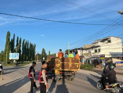 Ciptakan Keamanan bagi Masyarakat, Sat Samapta Polres Ogan Ilir Lakukan Strong Point Pagi