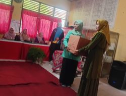 Isak Tangis Warnai Purna Bakti Rosdiana, Guru SDN 5 Indralaya