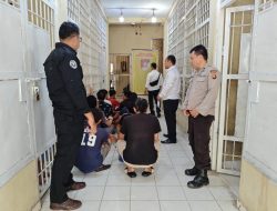 Untuk Jaga Keamanan dan Atasi Over Kapasitas Ruang Tahanan, Sat Tahti Polres Ogan Ilir Titipkan 11 Tahanan ke Lapas Tanjung Raja
