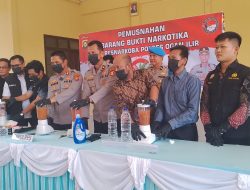 Polres Ogan Ilir Musnahkan 10 Ribu Butir Ekstasi dan 408 Gram Sabu, Tersangka Terancam Penjara 20 Tahun
