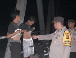 Bhabinkamtibmas Polsek Muara Kuang Gelar KRYD Antisipasi Gangguan Kamtibmas di Malam Hari