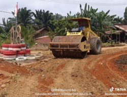 Pengerasan Jalan Desa Majatra, Komitmen Pemdes Pada Pelayanan Masyarakat