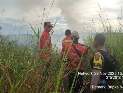Personil Polsek Indralaya Mitigasi Karhutla di Desa KTM Indralaya Utara