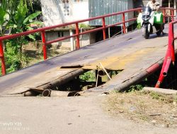 Jembatan Plat Besi Ketapang 2 Jebol, Warga Ogan Ilir Terisolasi, Pemerintah Dinilai Lamban Bertindak