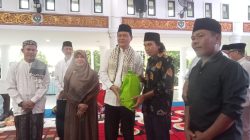 Bupati Edison Ajak Silaturahmi Petugas Kebersihan, Sebut Pejuang Lingkungan Adalah Keluarga