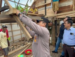 Polres Ogan Ilir Tanggap Bencana, Rumah Korban Angin Puting Beliung Akan Segera Diperbaiki oleh Polri