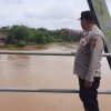 Polsek Muara Kuang Lakukan Pengecekan Debit Air Sungai Ogan Akibat Curah Hujan Tinggi dan Derasnya Aliran Sungai, Antisipasi Potensi Banjir