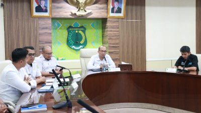 Pemkab Muba Kebut Peralihan Listrik, Target 15 Mei PLN Layani Seluruh Pelanggan     Progres capai 47 persen, pemda dan PLN genjot sosialisasi serta pembayaran sambungan demi kejar 1.000 pelanggan per hari