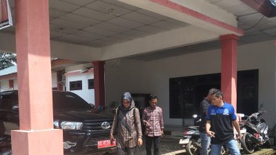 Mau di Temui Soal Relokasi Pasar Kadis Koperindag Banyuasin Dinilai Abaikan Media di Duga Pilih Istrahat dan Tidur Saat Jam Kerja  