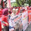 Polres Ogan Ilir Bersama Pemerintah Kabupaten berikan Pelayanan Penyampaian Aspirasi dan Pendapat serta lakukan Dialog terbuka dengan Aliansi Buruh pada Peringatan May Day