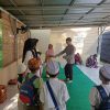 Jumat Berkah : Polsek Tanjung Batu, Bagikan Makanan Gratis untuk Anak-anak Santri Tk- TPA Al- Akso Unit 16 Polsek Tanjung Batu