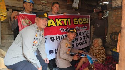 Sambut HUT Bhayangkara Ke-80, Polsek Tanjung Batu Salurkan Bantuan Sosial ke Masyarakat