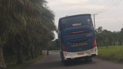 Sudah di Larang Mobil Besar Masih Melintas di Jalan Perkantoran Banyuasin