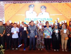 Bupati HM Toha Tohet Tegaskan PKM Terealisasi     *Jadi Unggulan Muba Hingga Raih Penghargaan Program Terbaik untuk Wakili Sumsel ke Nasional*     *Ramai-Ramai Penerima PKM Bersyukur dan Ucapkan Terima Kasih*