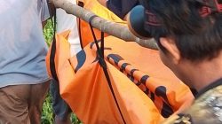 Pencarian Dua Hari Berakhir Duka, Tim Gabungan Muba Temukan Mulyadi Mengapung di Danau Sanawal     *Bupati HM Toha Tohet Sampaikan Belasungkawa*