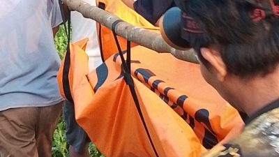 Pencarian Dua Hari Berakhir Duka, Tim Gabungan Muba Temukan Mulyadi Mengapung di Danau Sanawal     *Bupati HM Toha Tohet Sampaikan Belasungkawa*
