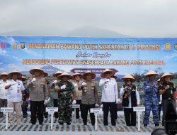 Dukung Swasembada Bawang Nasional, Kapolda Sumsel Ikuti Penanaman Serentak di 17 Provinsi dari Muara Enim