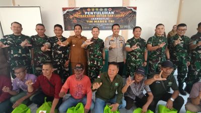 Cegah Karhutla Tim Saskoad Mabes TNI Beri Edukasi Pencegahan Karhutla di Lawang Kidul   