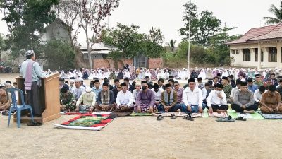 Polsek Tanjung Batu Hadiri Sholat Istisqo di Payaraman, Kapolsek Sampaikan Imbauan Pencegahan Karhutla