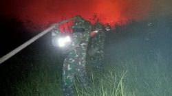 Dandim 0402/OKI Turun Langsung Pimpin Penanganan Karhutla di Pemulutan