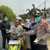 Polsek Tanjung Batu, Bersama Tripika Bagikan Masker Kepada Masyarakat Antisipasi Dampak Asap Karhutla