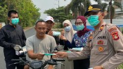 Polsek Tanjung Batu, Bersama Tripika Bagikan Masker Kepada Masyarakat Antisipasi Dampak Asap Karhutla