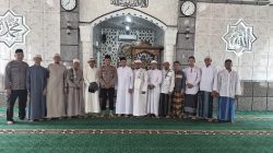 Safari Jumat Keliling Polsek Tanjung Batu Ajak Masyarakat Jaga Kamtibmas dan Cegah Karhutla