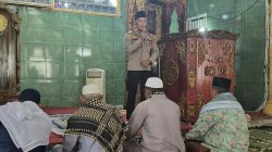 Safari Jumat di Desa Bangun Jaya, Polsek Tanjung Batu Ajak Masyarakat Bersama Jaga Kamtibmas dan Cegah Karhutla