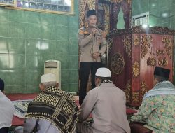 Safari Jumat di Desa Bangun Jaya, Polsek Tanjung Batu Ajak Masyarakat Bersama Jaga Kamtibmas dan Cegah Karhutla
